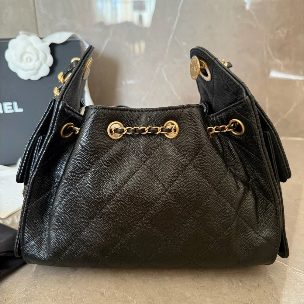 Chanel mini 25 Black caviar Quilted Shoulder Bag with Gold Chain! 100% AUTHENTIC - Picture 4 of 10